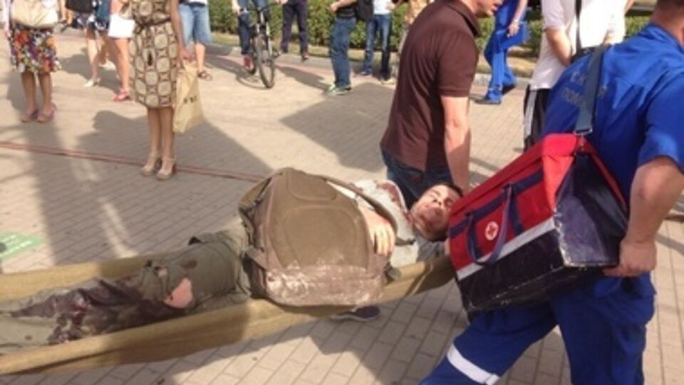 Пострадавших вывозят в больницы