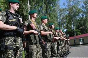 У границы есть группы, способные дать отпор в случае вторжения, заявил Куцин
