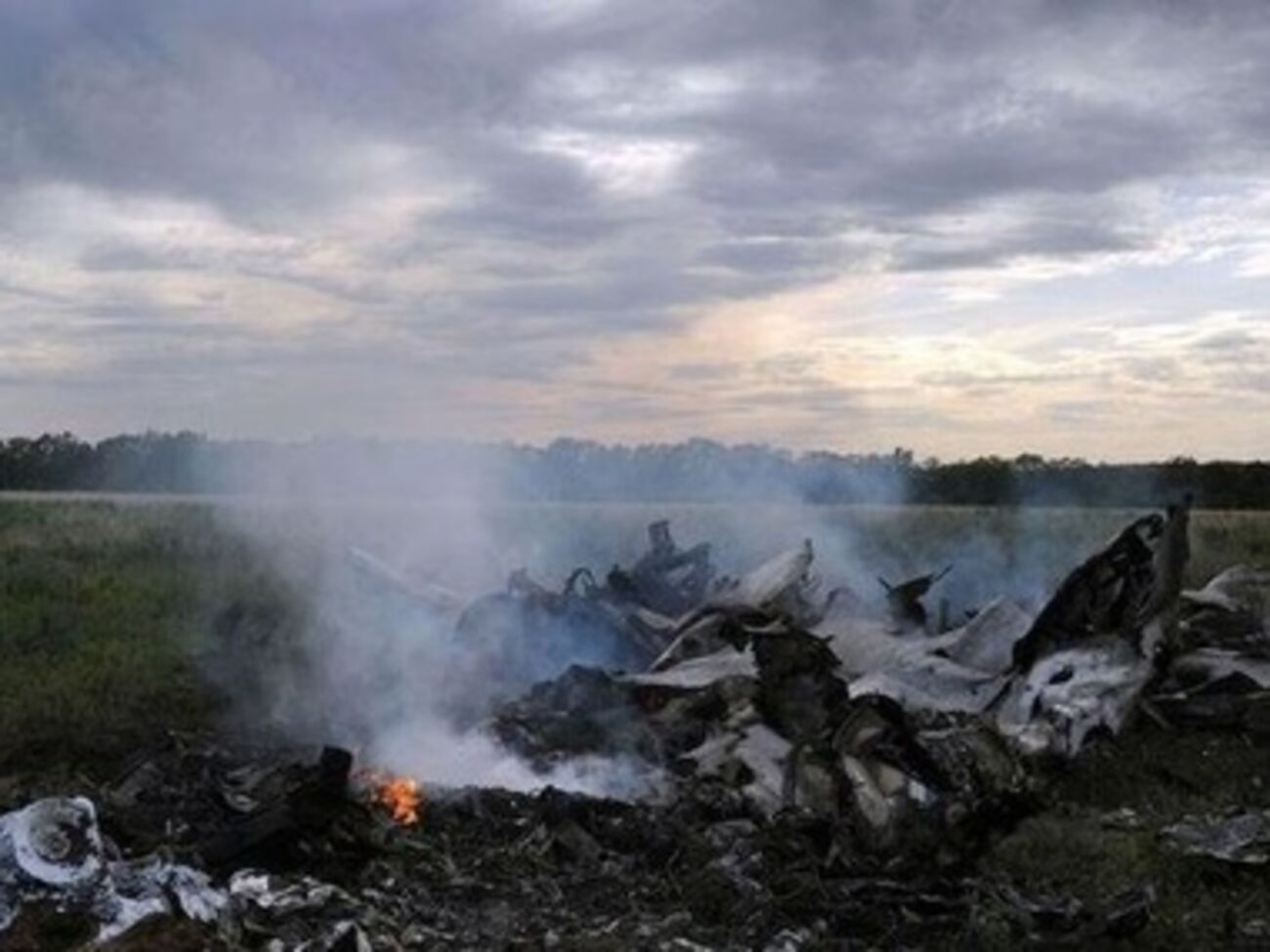 Самолет потерпел крушение&nbsp;рядом с селами Большой Суходол и Давыдо-Никольское Краснодонского района Луганской области