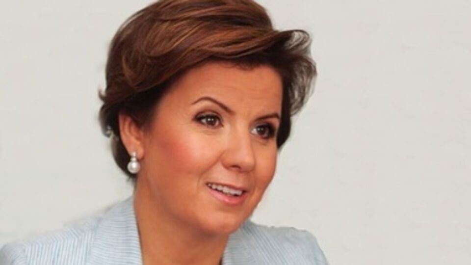 Ставнийчук призвала ввести военное положение в стране