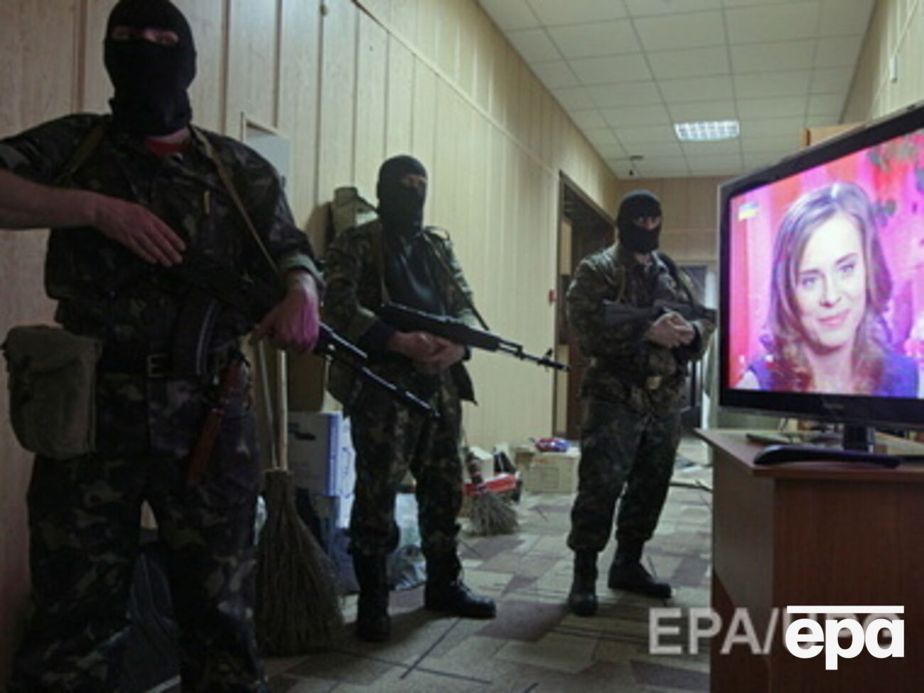 В Славянск после освобождения от боевиков возвращаются украинские каналы