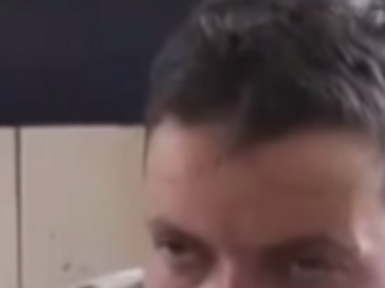 Пока украинский консул безуспешно "штурмует" СИЗО летчицы Савченко