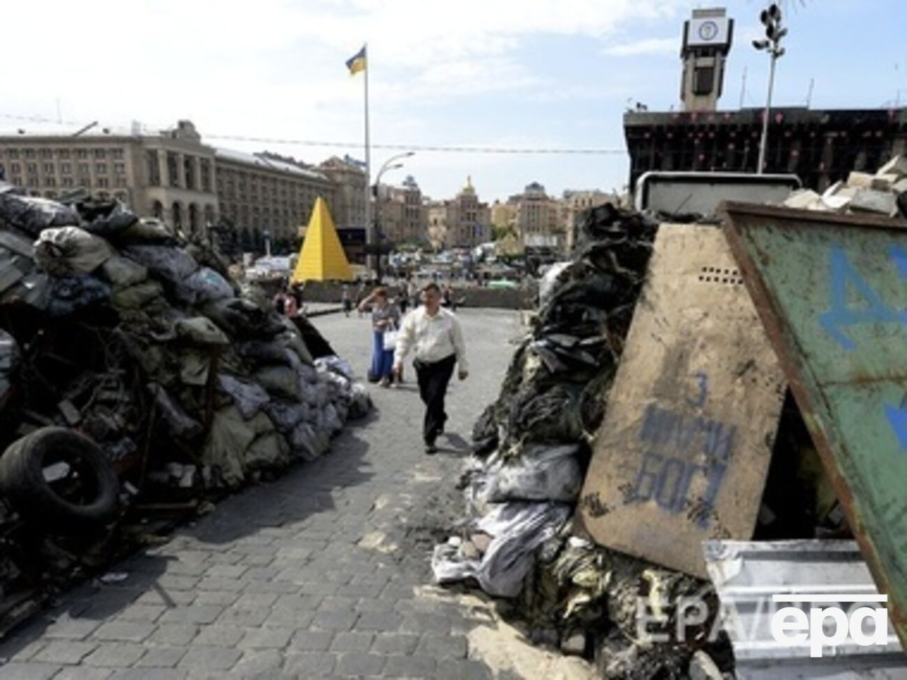 Баррикады на Институтской остаются