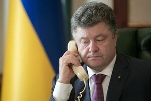 Сегодня вечером Петр Порошенко поговорил по телефону с Херманом ван Ромпеем