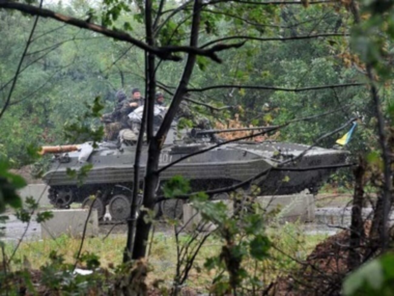 На украинскую колонну напали со стороны жилых домов