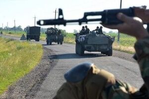 Нацгвардия ведет бой с террористами под Мариновкой