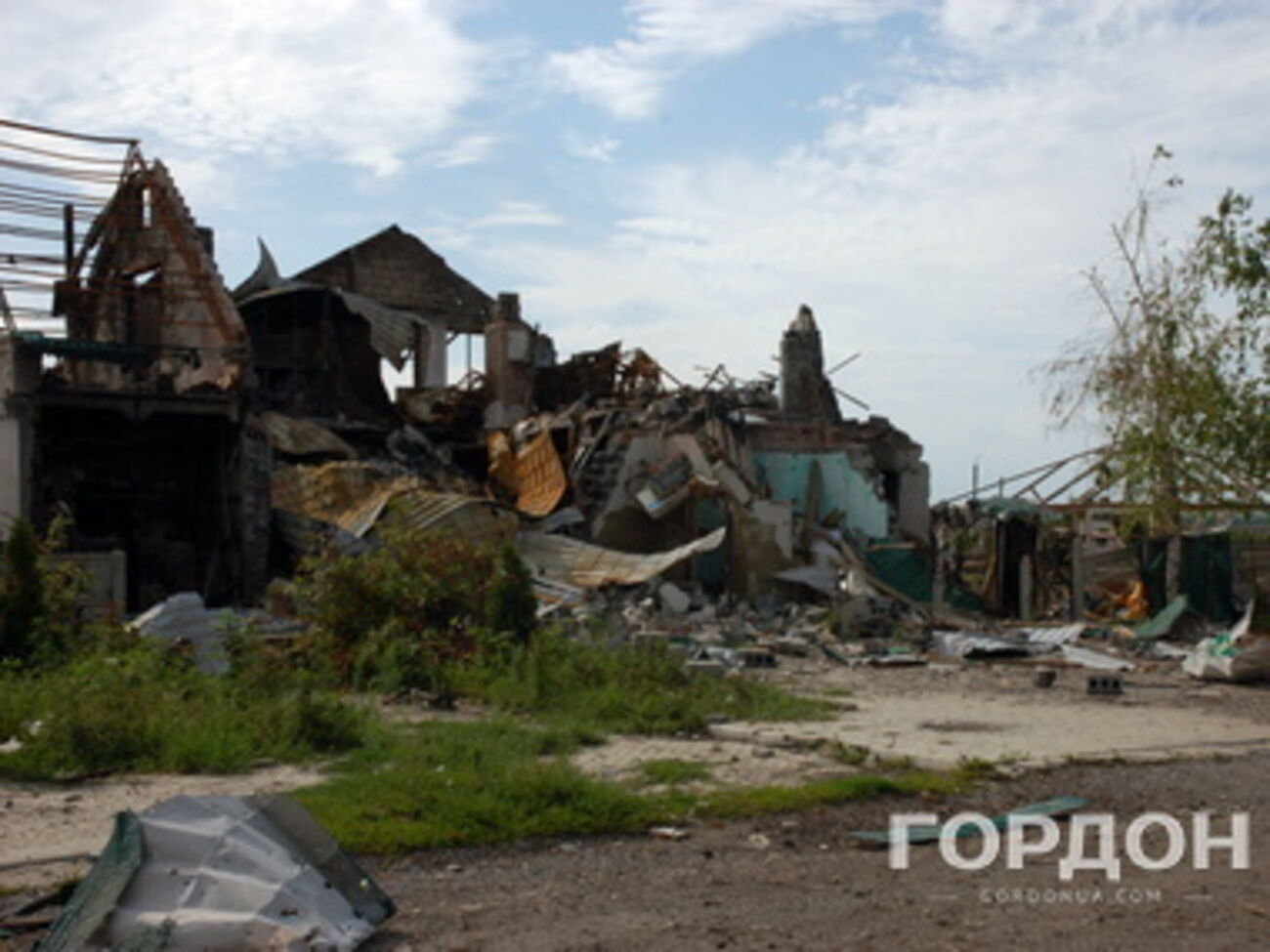 Поселок Семеновка, кафе "Золотое руно".