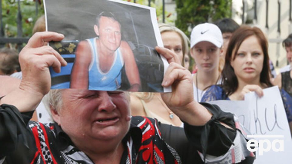 Родные требовали улучшения условий, в которых несут службу силовики