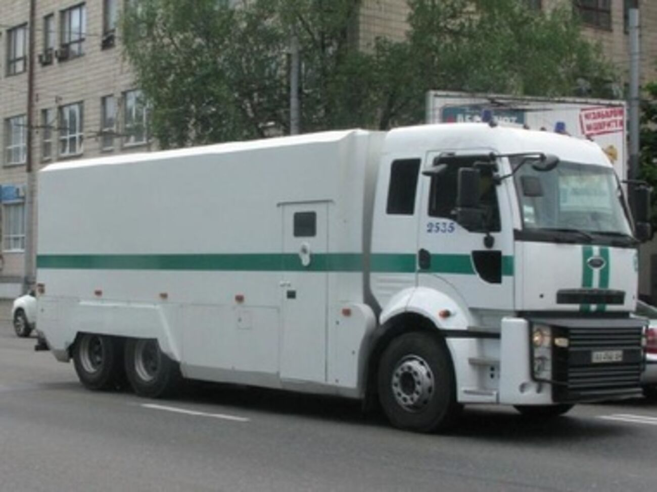 Бронированные инскассаторские МАЗы поступят на балланс армии