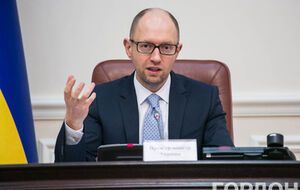 Яценюк призвал скинуться на восстановление Донецкой и Луганской областей