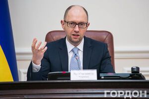 Яценюк призвал скинуться на восстановление Донецкой и Луганской областей