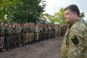 Петр Порошенко в конце июня посетил лагерь сил АТО