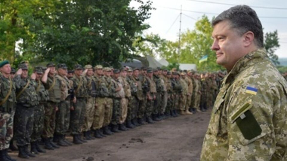 Петр Порошенко в конце июня посетил лагерь сил АТО
