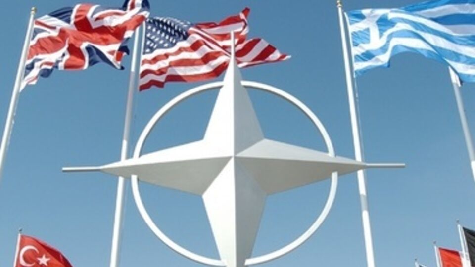 НАТО обещает защиту европейским партнерам