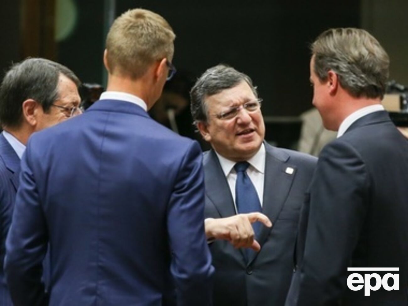 Европейский совет принял решение ужесточить санкции против России