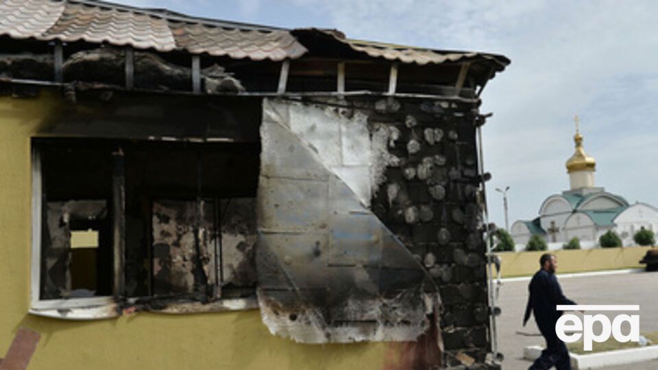 Боевики обстреливают жилые дома в Луганске
