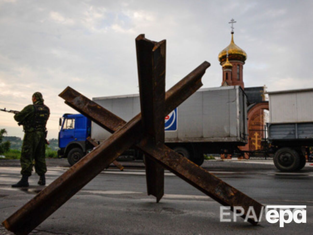 "ЛНРовцы" не первый раз "конфискуют" товар из "Эпицентра"