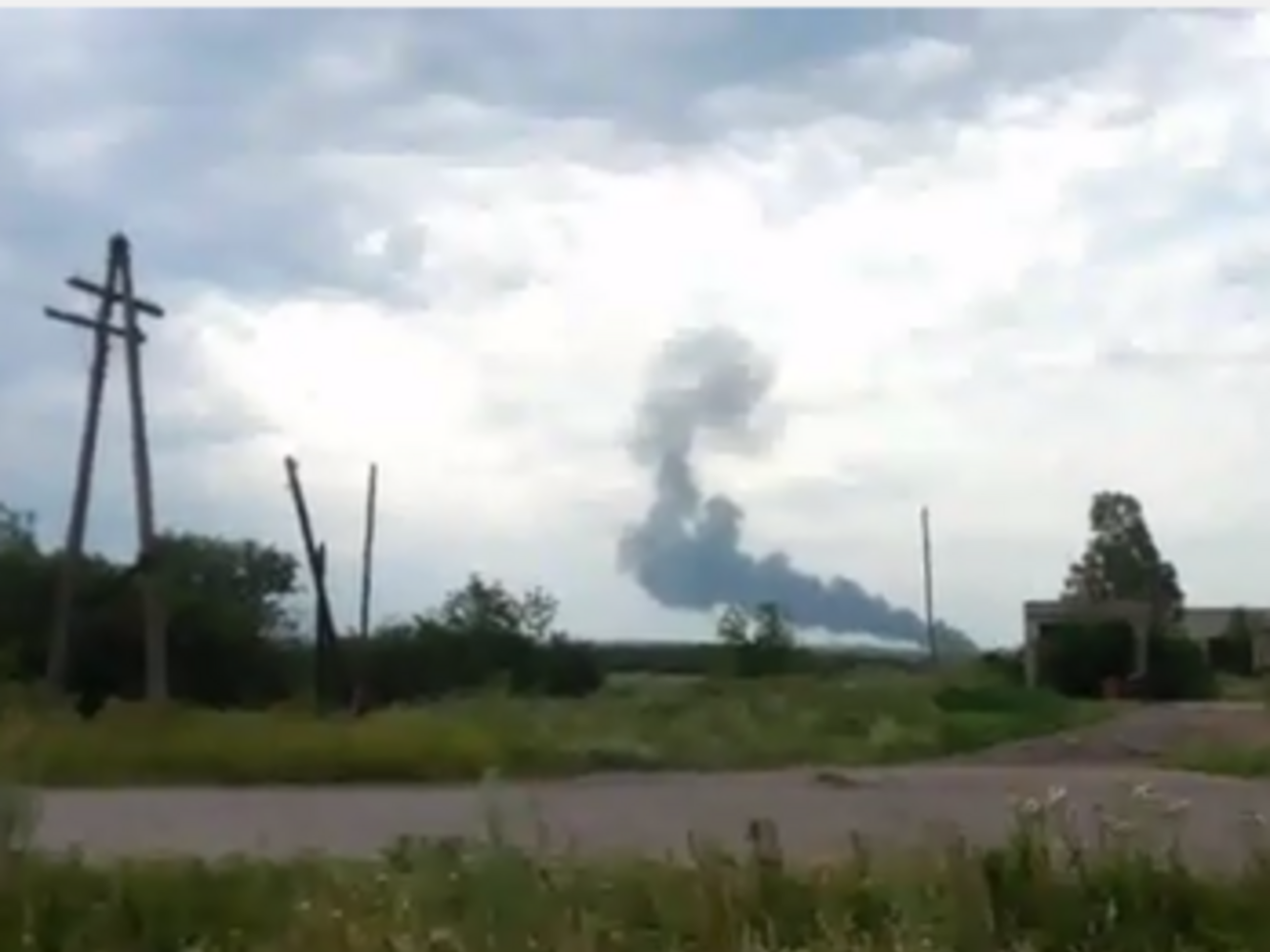 Первые кадры с места крушения самолета