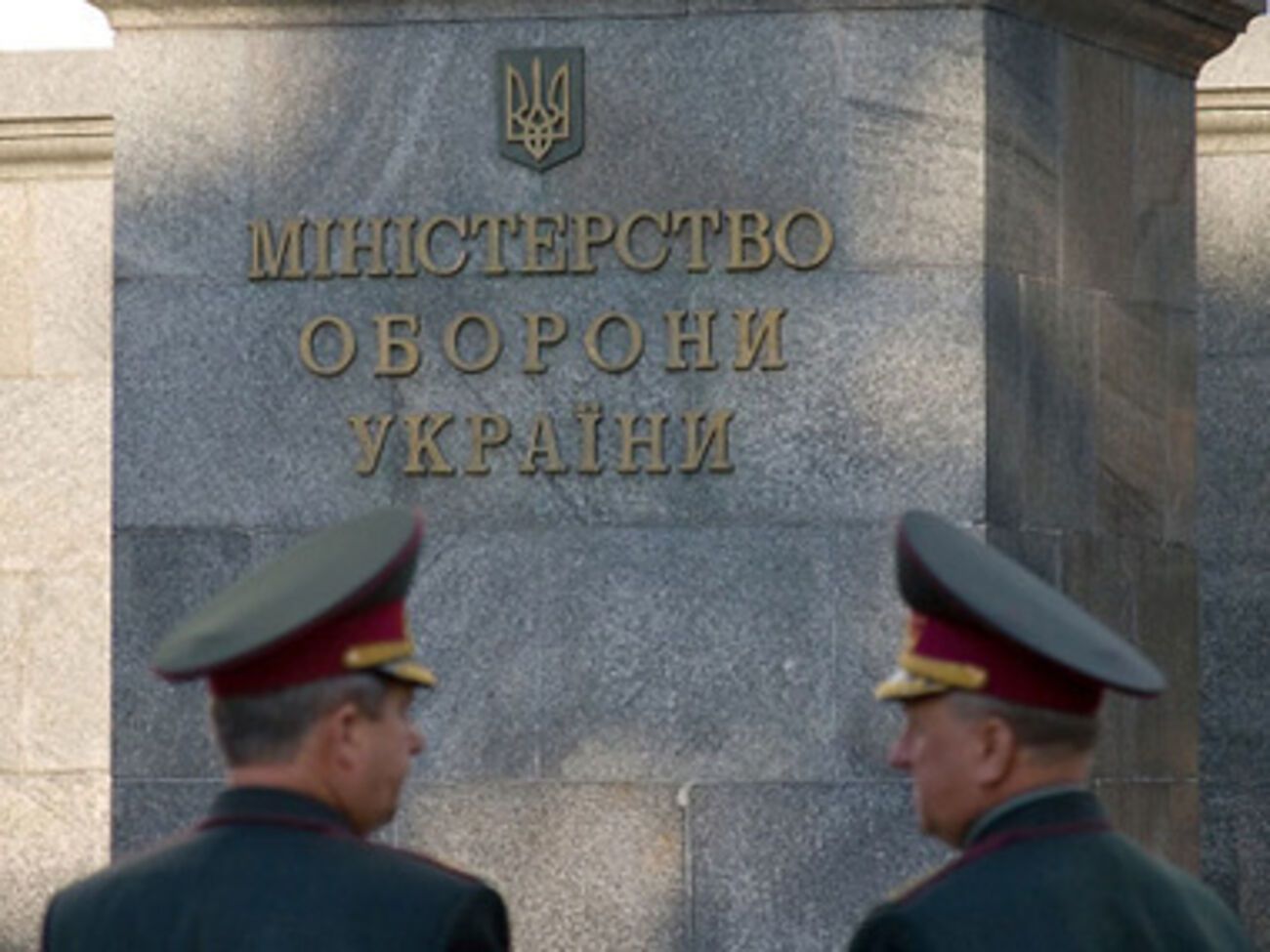 В Минобороны заявили, что на территории части остались только непригодные к использованию машины