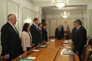 Путин считает, что Украина несет ответственность за катастрофу Boeing "Малайзийских авиалиний".