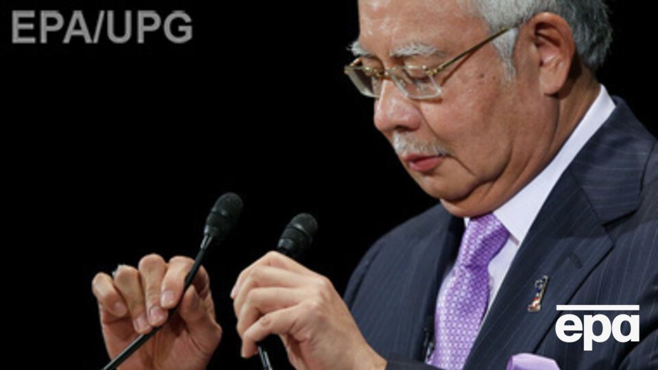 Наджиб Тун Разак: Пока мы разбираемся, что произошло, наши мысли и молитвы с семьями и друзьями тех, кто был на борту рейса