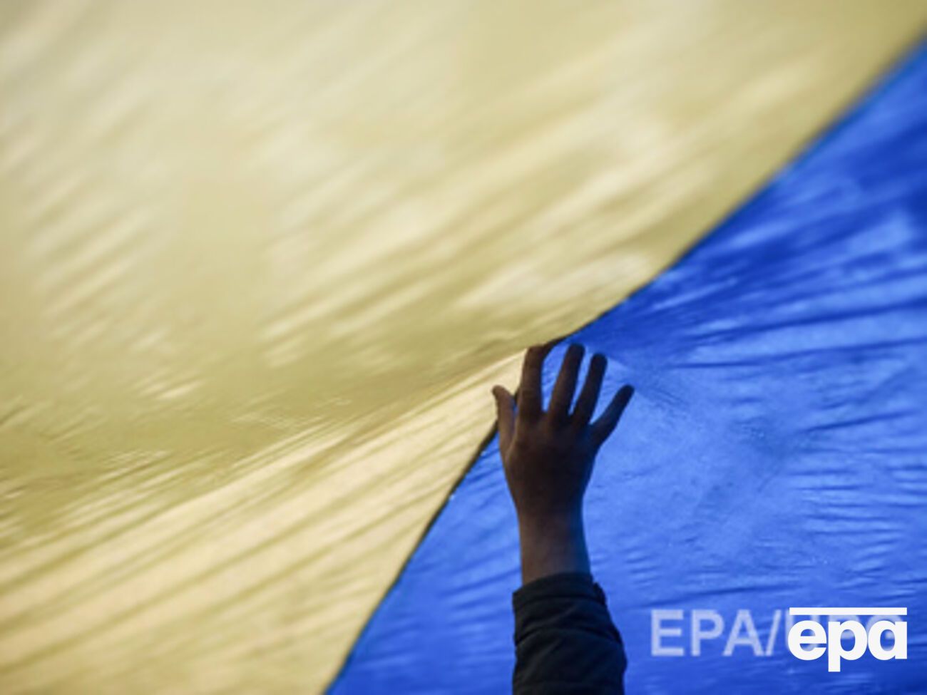 Флаг провисел над Ялтой не больше получаса