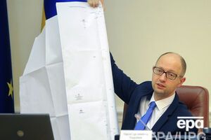 В газовых хранилищах накоплено 14 млрд кубических метров газа, заявил Яценюк