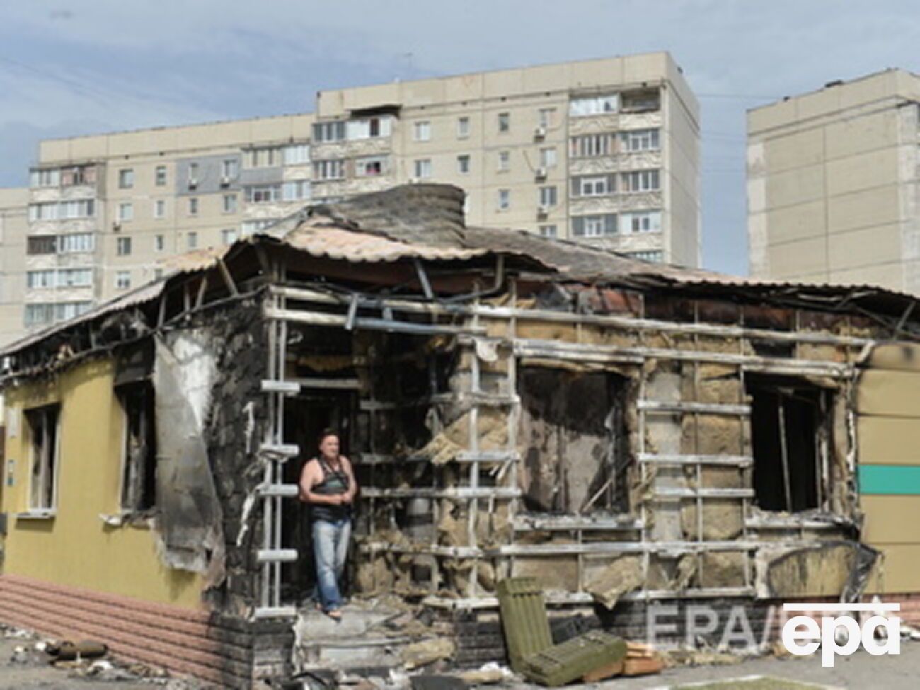 Под обстрел попали жилые дома