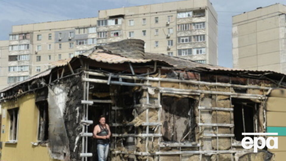 Под обстрел попали жилые дома