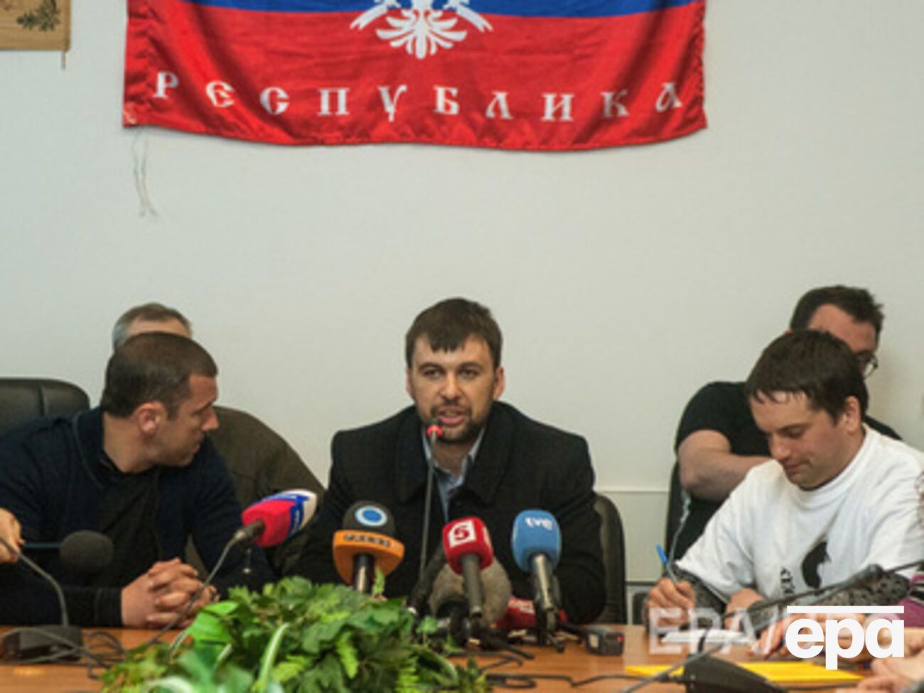 13 июня Пушилин сообщил, что уехал в Москву, но вернется "с победой"