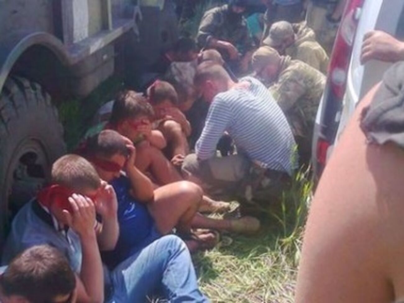 Бойцы "Айдара" взяли в плен около 20 террористов