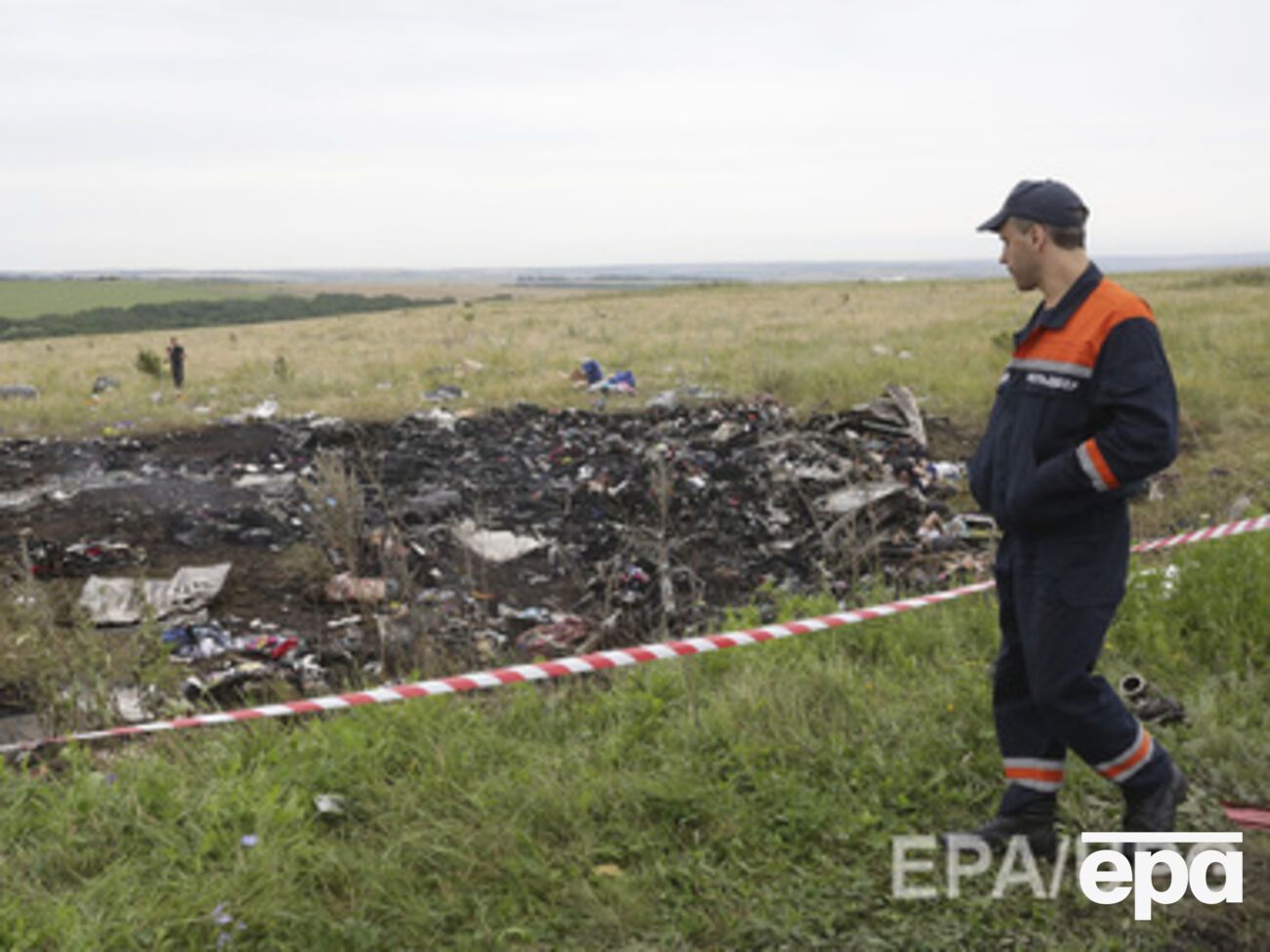К поисково-спасательным работам привлечены 170 человек, в том числе водолазы и 18 единиц техники