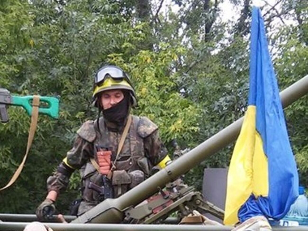 Украинские силовики наступают на позиции террористов возле Луганска