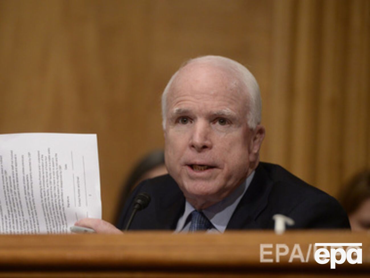 Маккейн считает, что США и Европа после крушения рейса MH-17 должны ввести более жесткие санкции против России