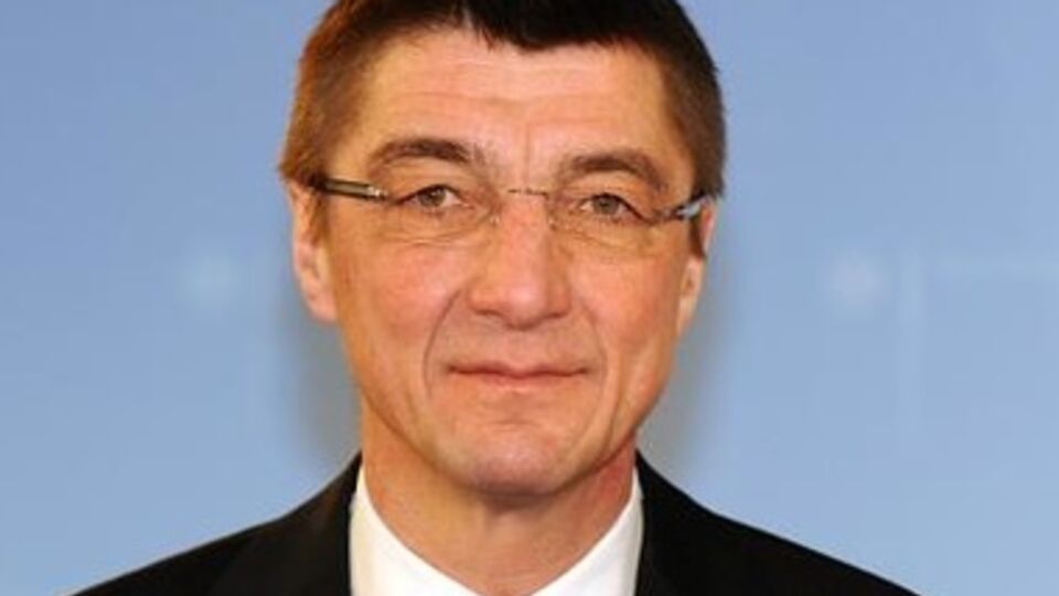 В восточной Украине в военных операциях принимают участие российские спецслужбы, уверен Андреас Шоккенхофф.