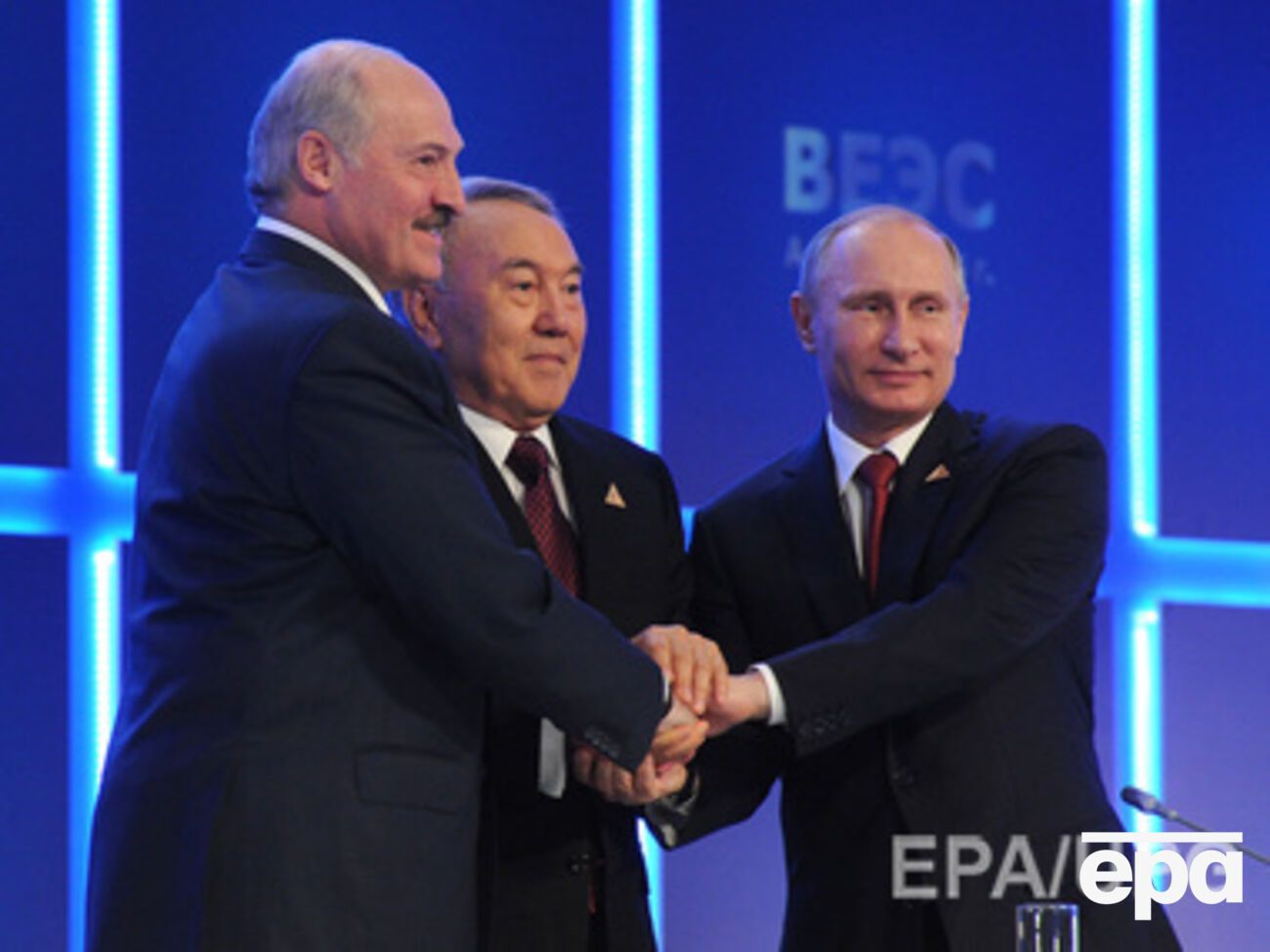 В ТС идет борьба между Путиным с одной стороны и Лукашенко и Назарбаевым с другой, считают эксперты