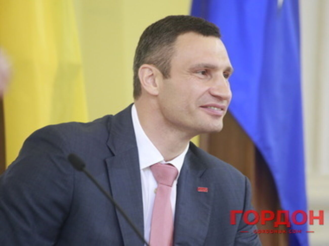 Мы должны рассмотреть этот вопрос, заявил Кличко