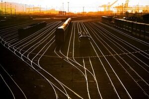 Боевики подрывают отдельные участки Донецкой железной дороги