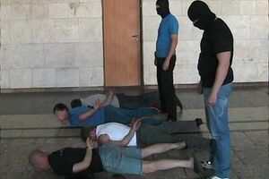 Вместо "ЛНР" семеро жителей Харькова уехали в СИЗО