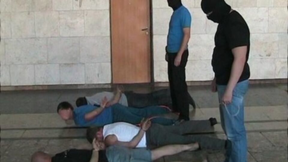 Вместо "ЛНР" семеро жителей Харькова уехали в СИЗО