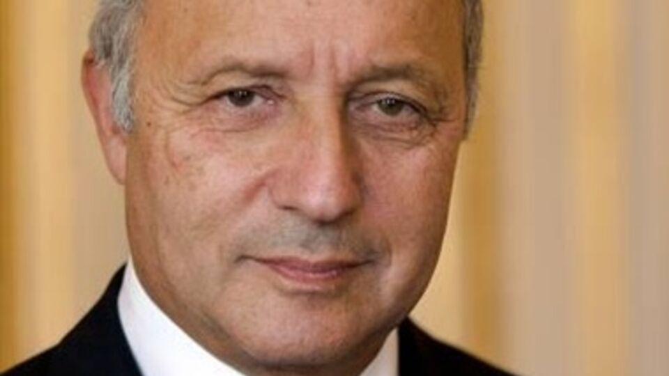 Лоран Фабиус намерен говорить с коллегами из России и Украины о перемирии на Донбассе