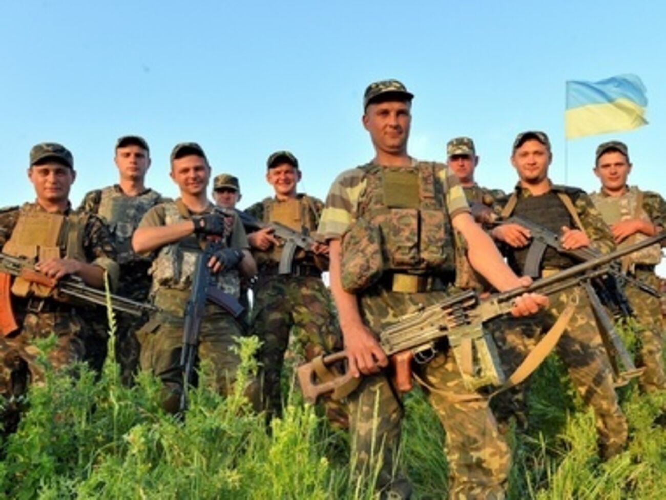 Сейчас в зону АТО поставляют новые комплекты камуфляжа старого образца "Дубок"