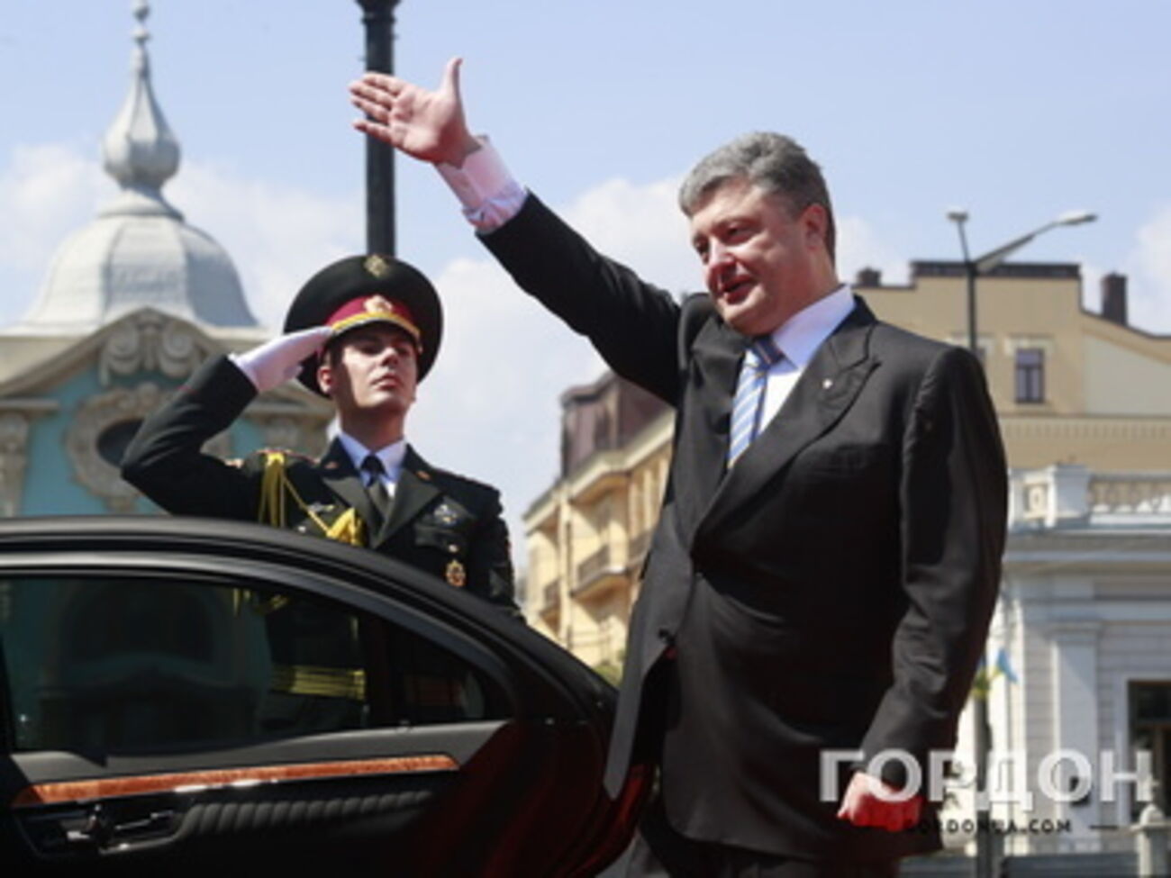 Петр Порошенко: Я жду от правительства и парламентского большинства поддержки проекта конституции