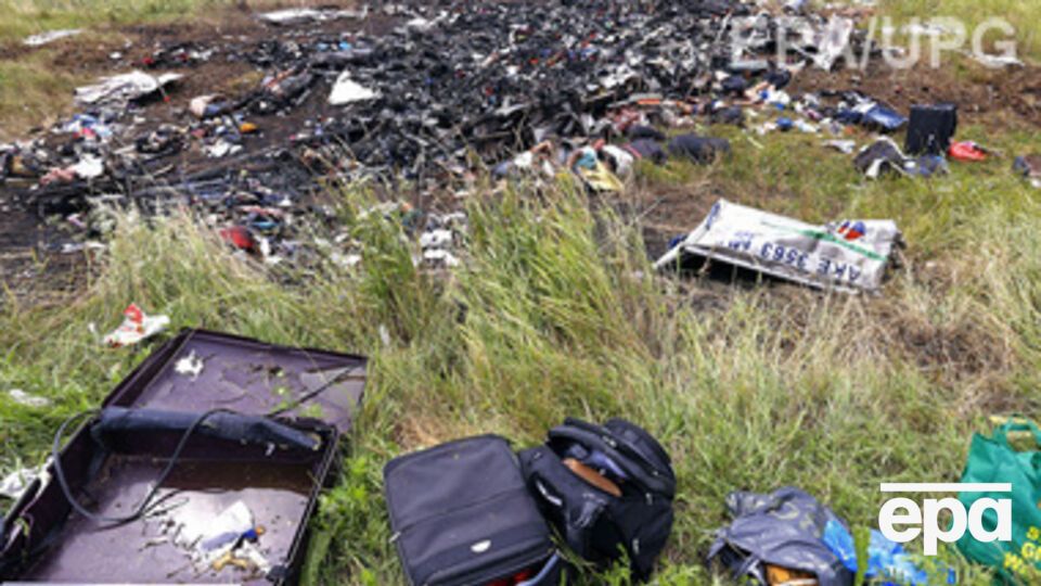 В СНБО заявили, что боевики собирают с тел погибших личные ценные вещи и крадут кредитные карты пассажиров