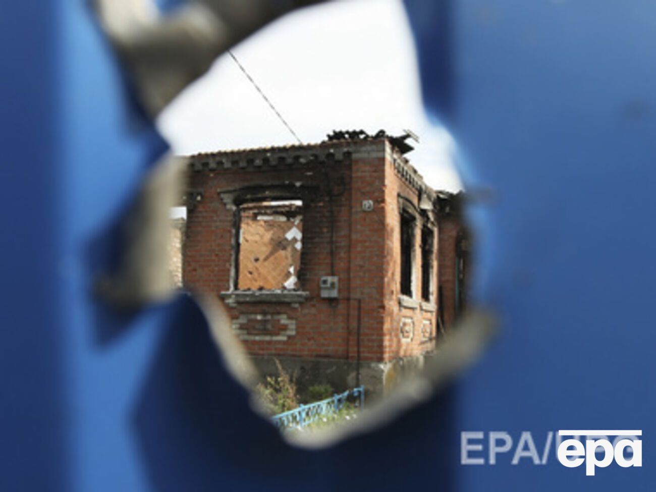 Луганск продолжают обстреливать