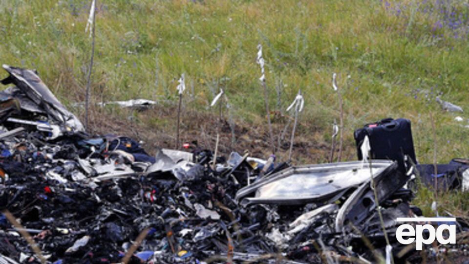 Обстоятельства крушения самолета выясняются