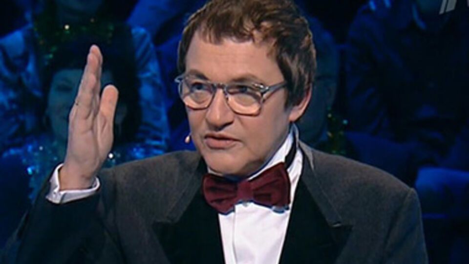 Дмитрий Дибров ведет в РФ телепрограмму "Кто хочет стать миллионером?"