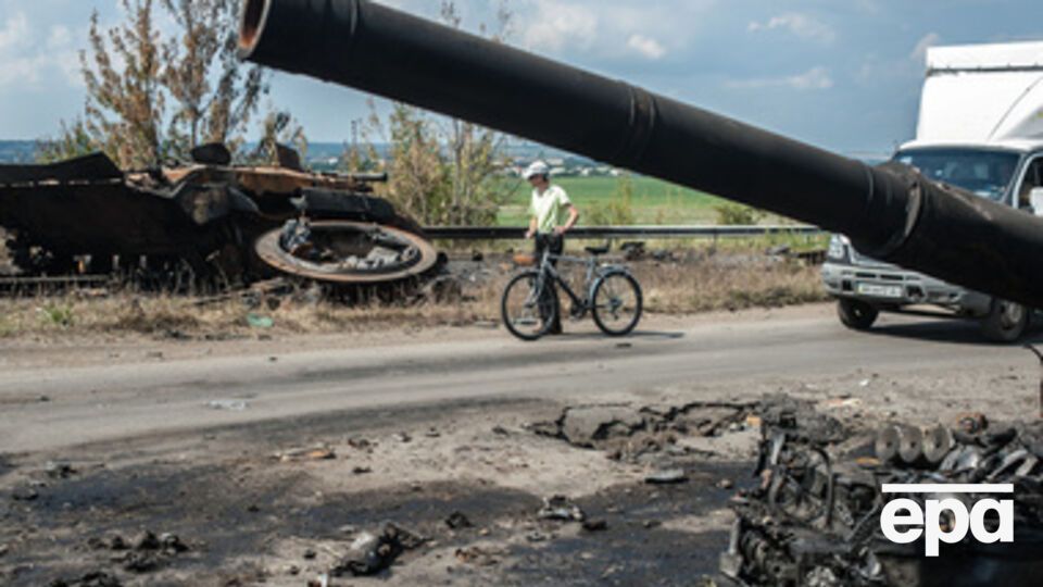 Два ребенка в Лисичанске подорвались на растяжке террористов.