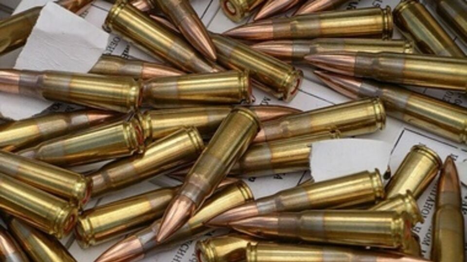 Из аннексированного Крыма в Мариуполь переправляют оружие