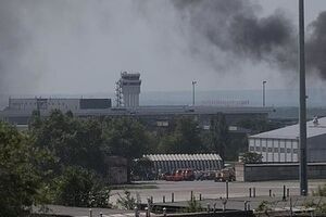 В Донецком аэропорту продолжается перестрелка
